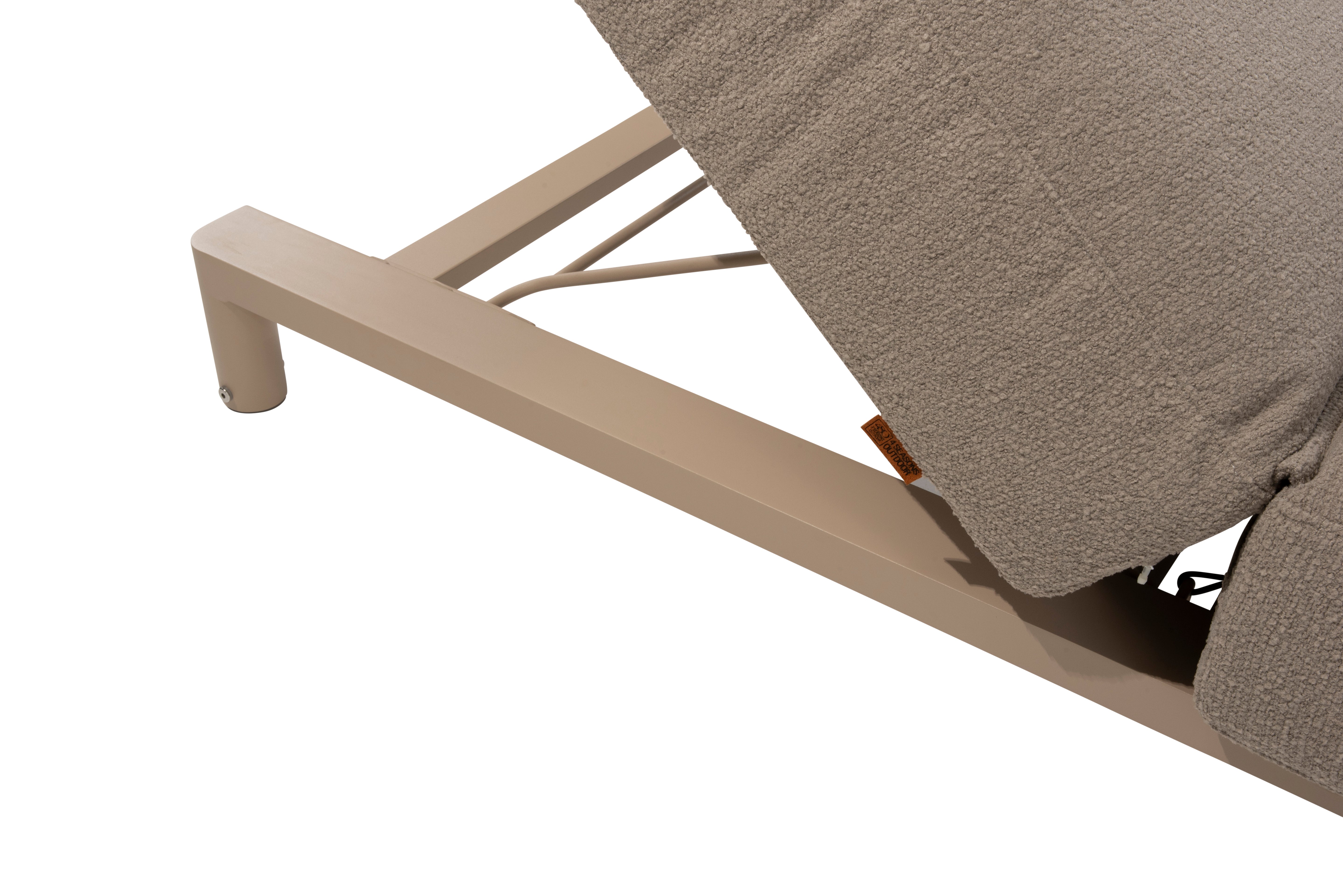 4SO Madeira sunbed with cushion and head support latte - SKU 17077 - Detail view