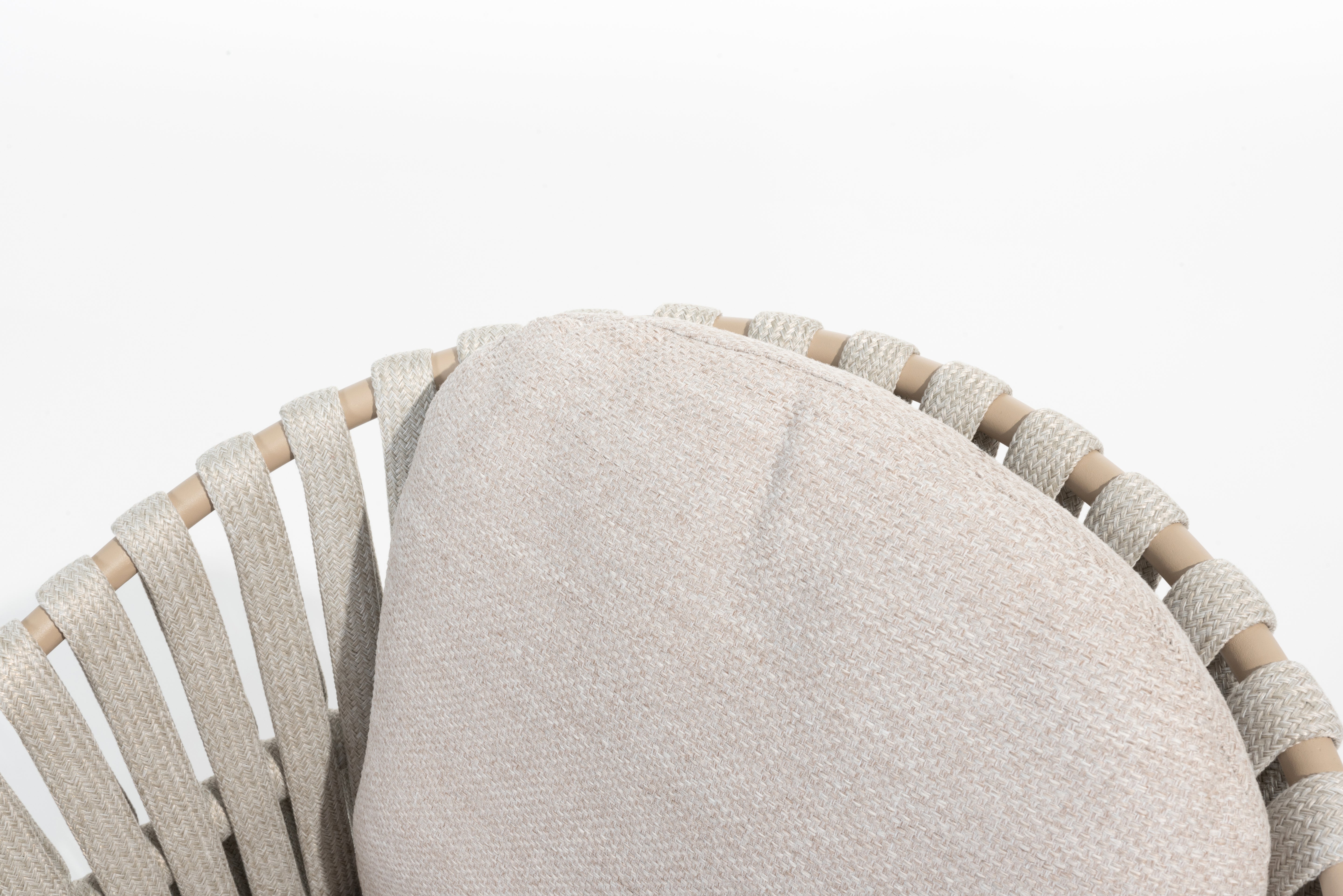 Taste 4SO Eva dining chair latte with 2 cushions - SKU 91515 - Detail view