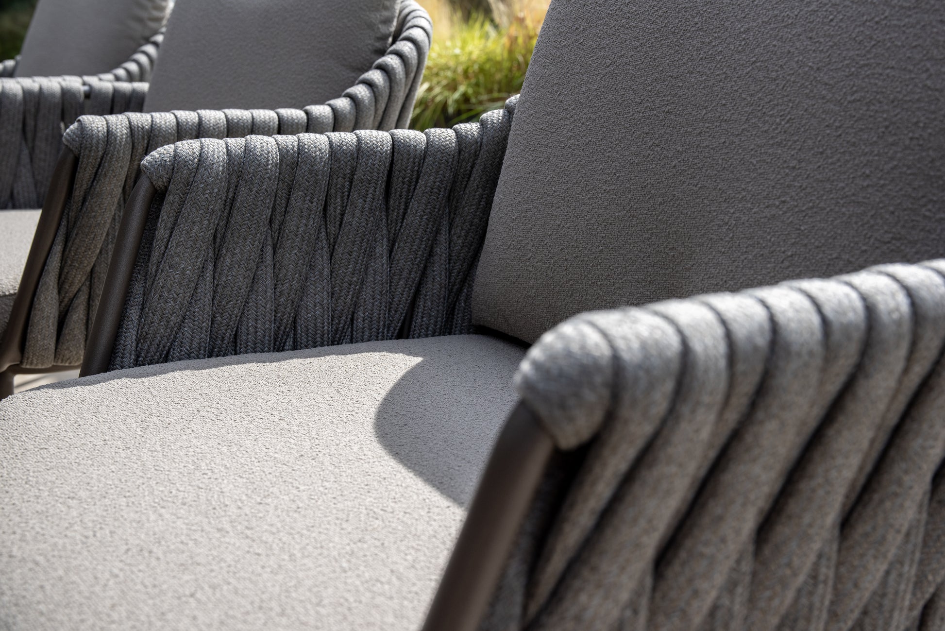 Taste 4SO Cannes footstool terre with cushion - Detail view