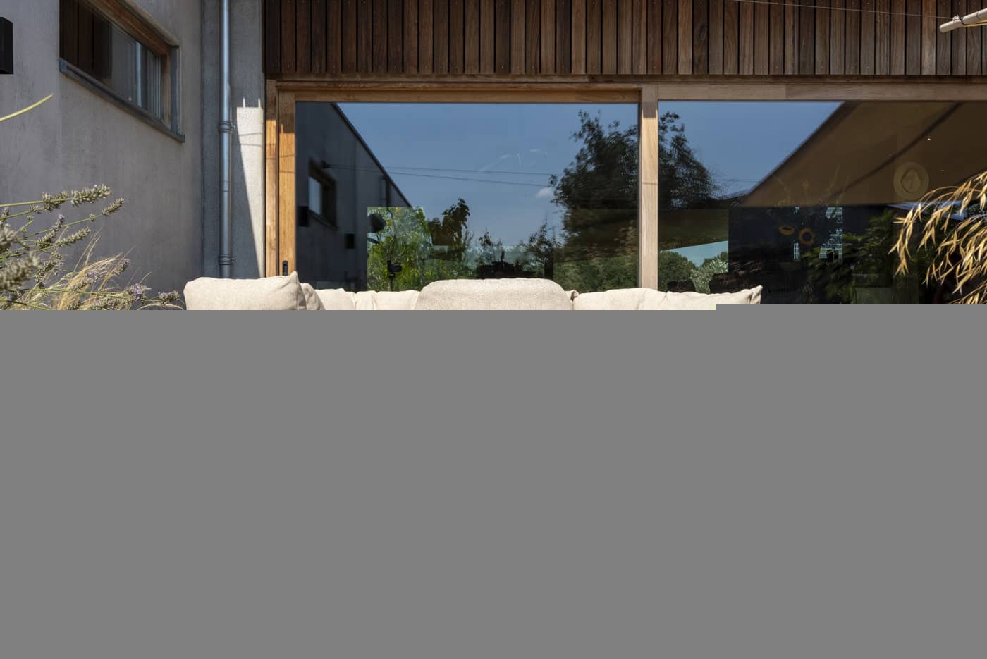 4SO Ezra lounge set and living chair