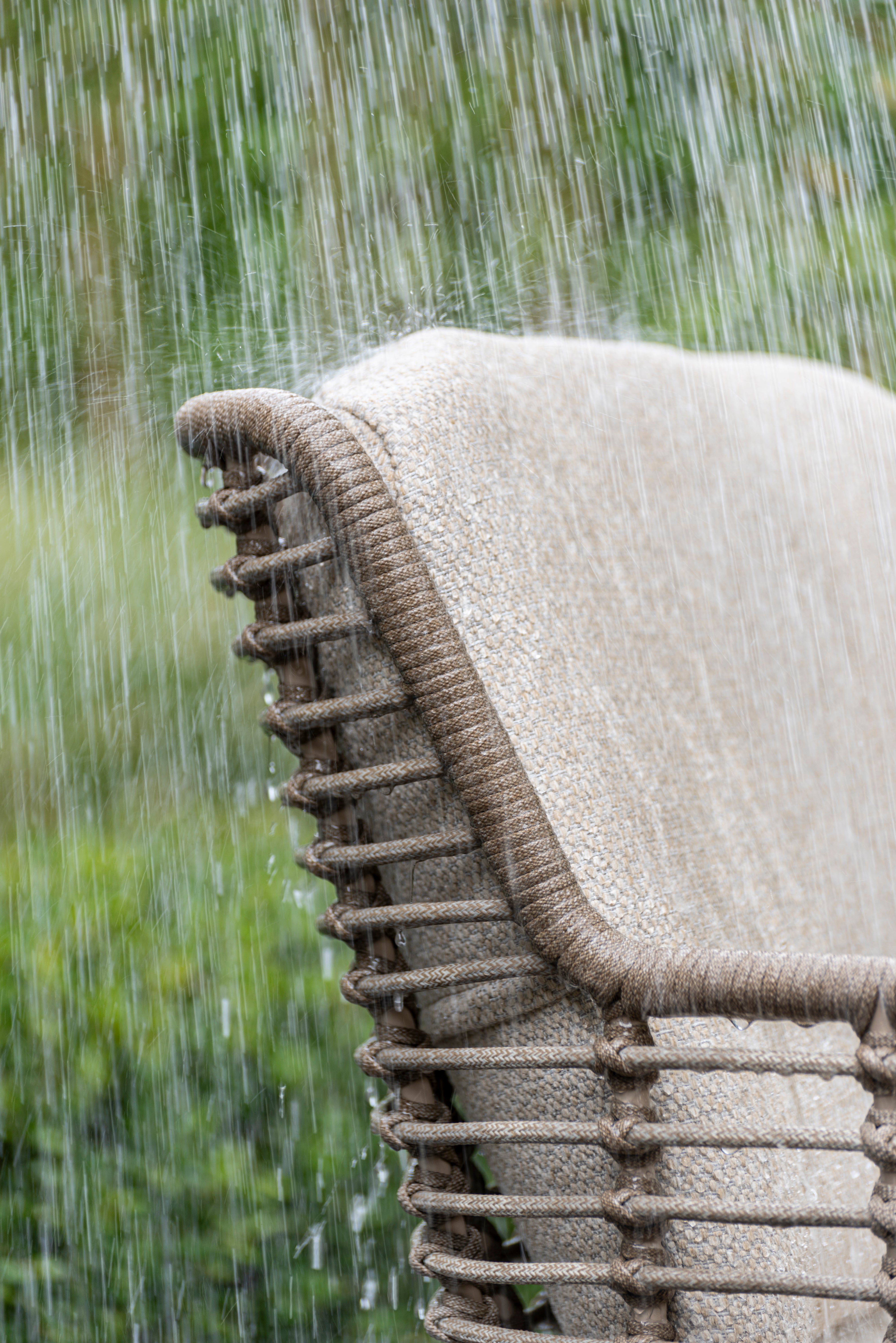 Fabrice dining set latte with Prado dining table latte 160 cm - Detail