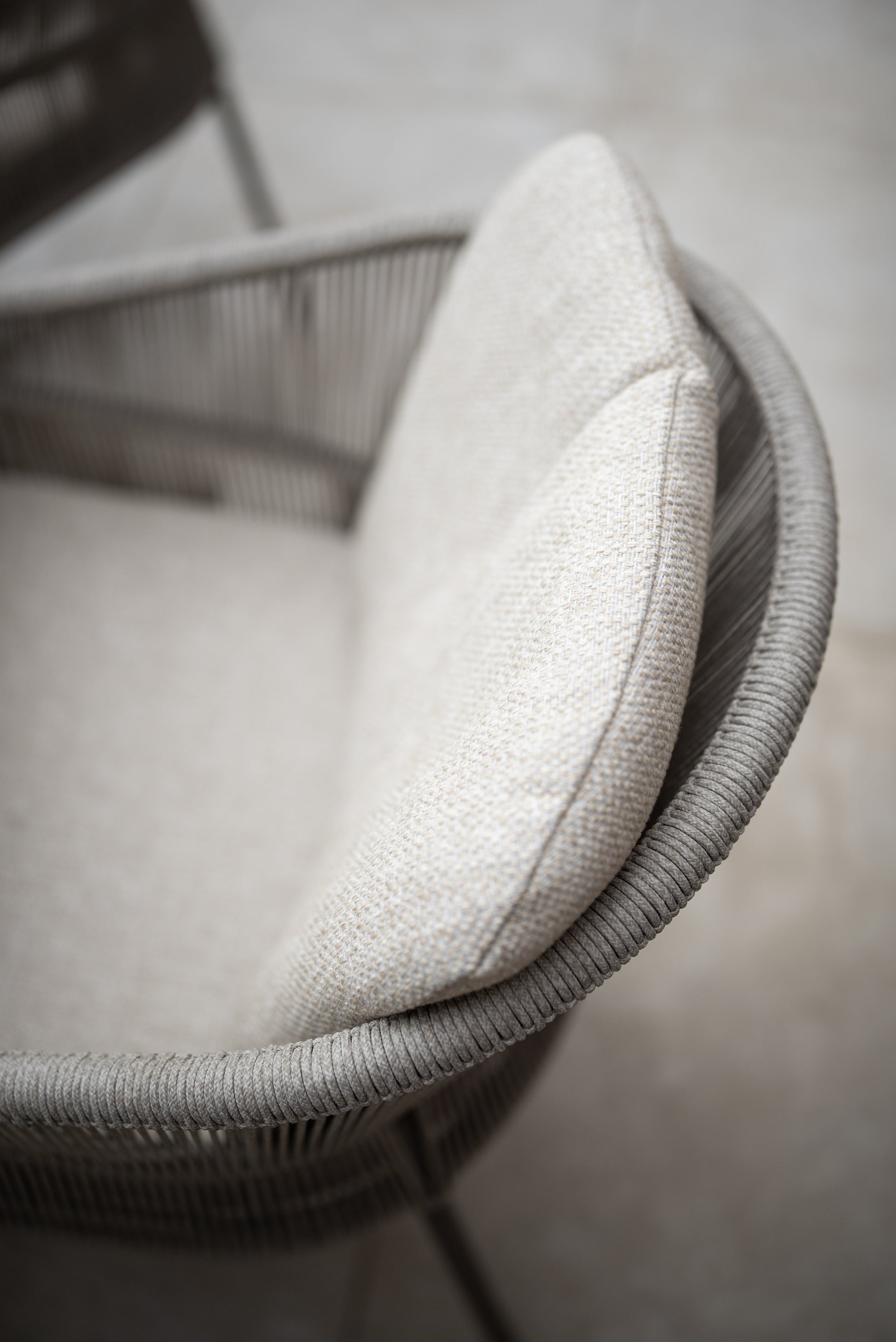 Taste 4SO Florence footstool terre with cushion - Detail view