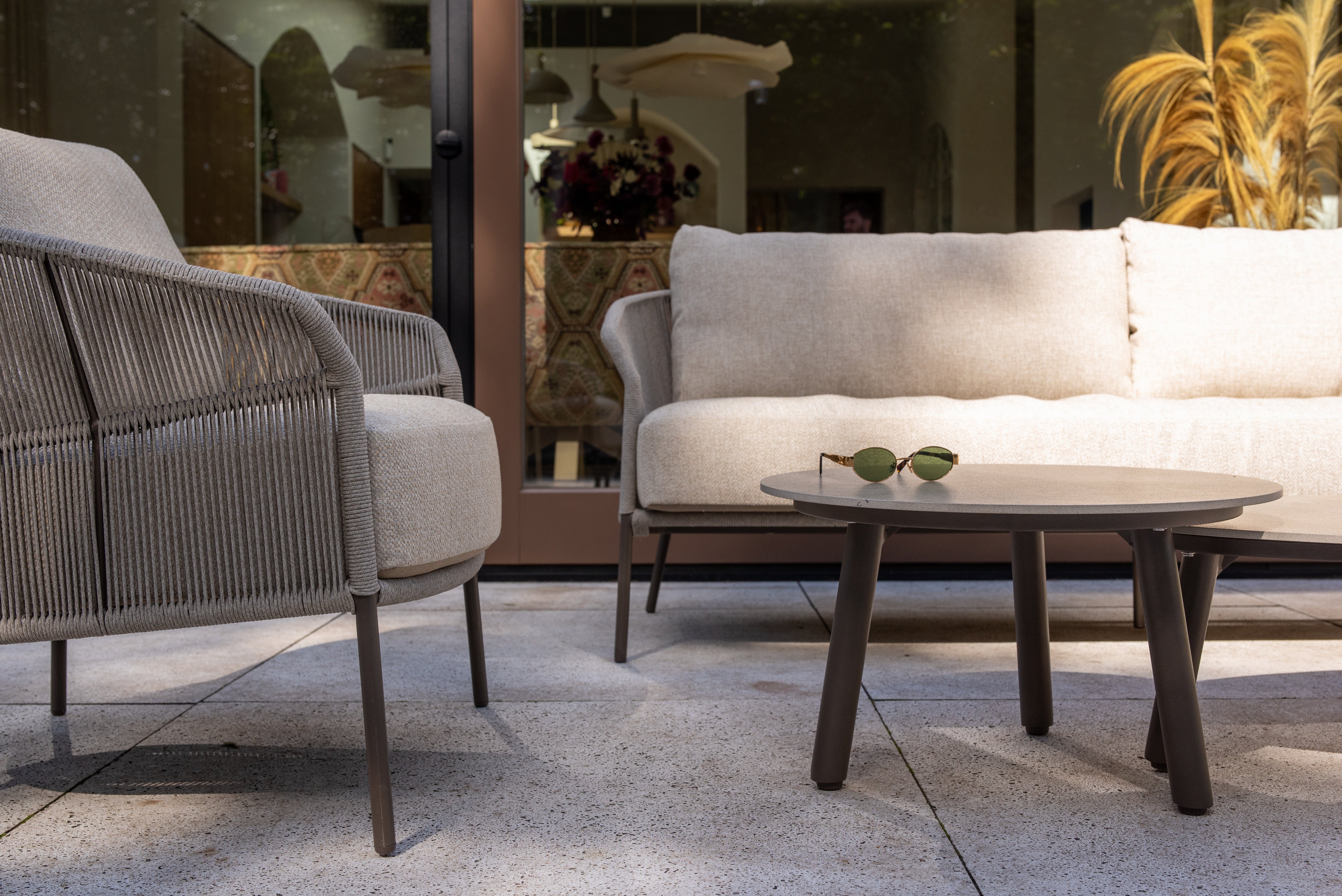 Taste 4SO Salute coffee table ellips ceramic terre 120 X 65 X 30 cm - Detail view