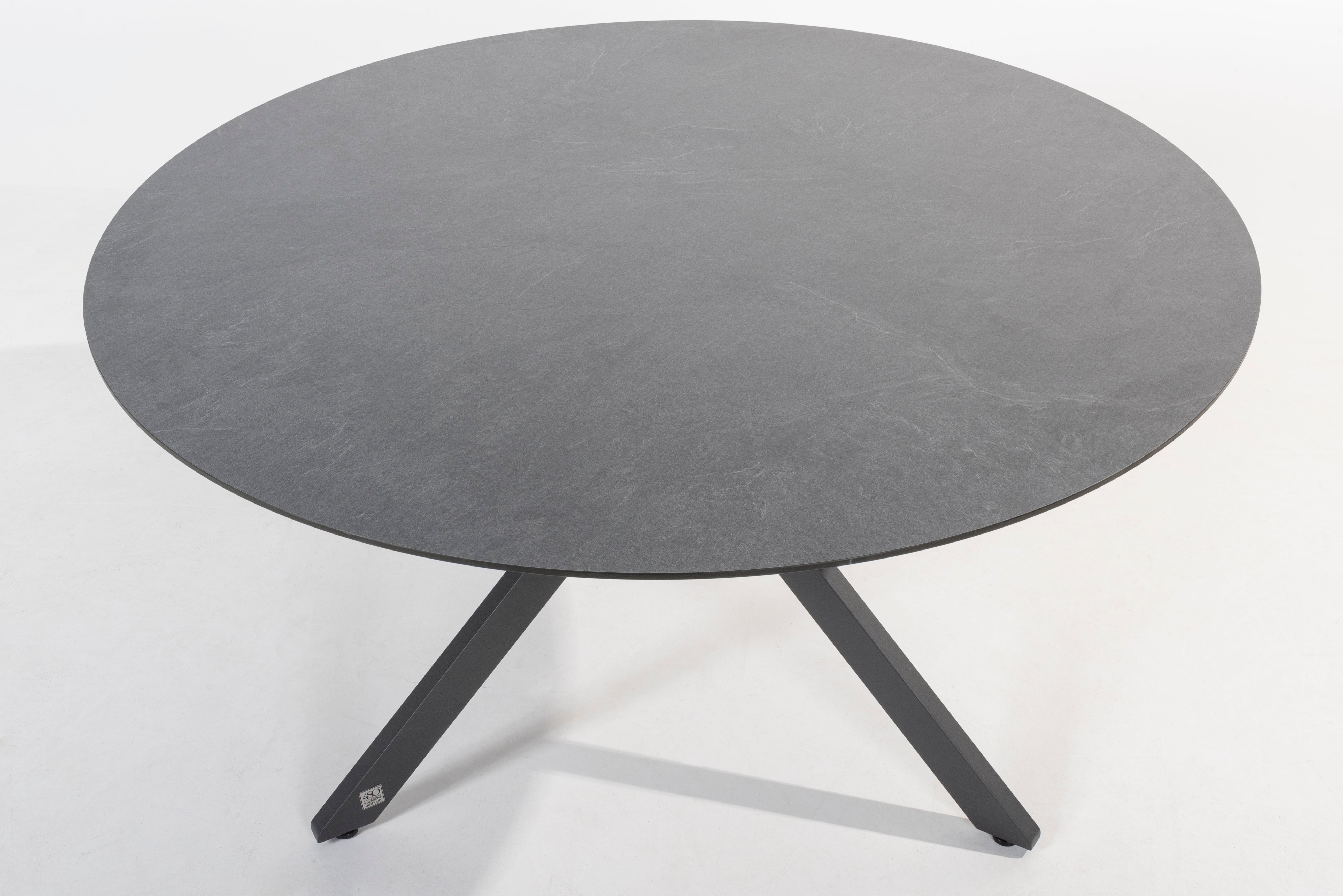 4 Seasons Outdoor Locarno dining table 130cm HPL slate anthracite - Detail view