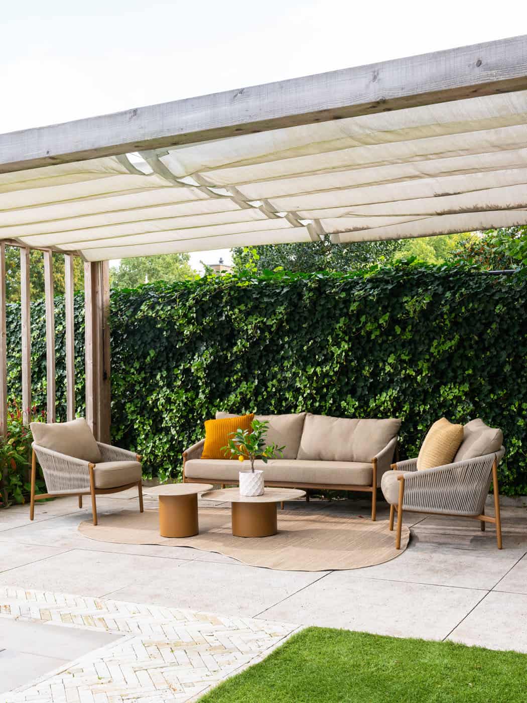 4SO Milos lounge set ambers