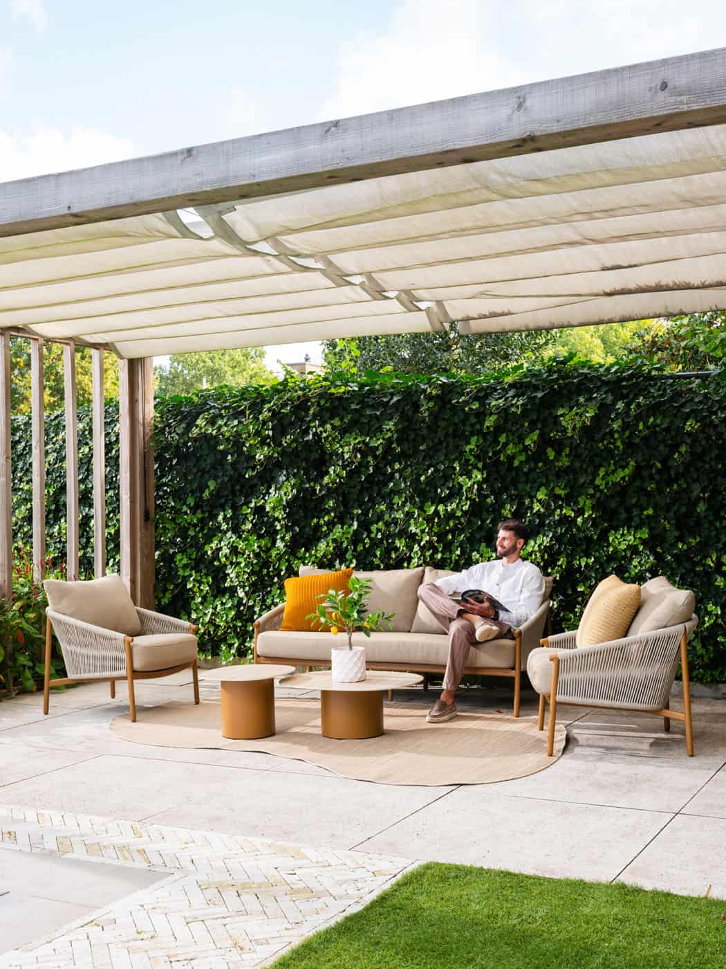 4SO Milos lounge set ambers