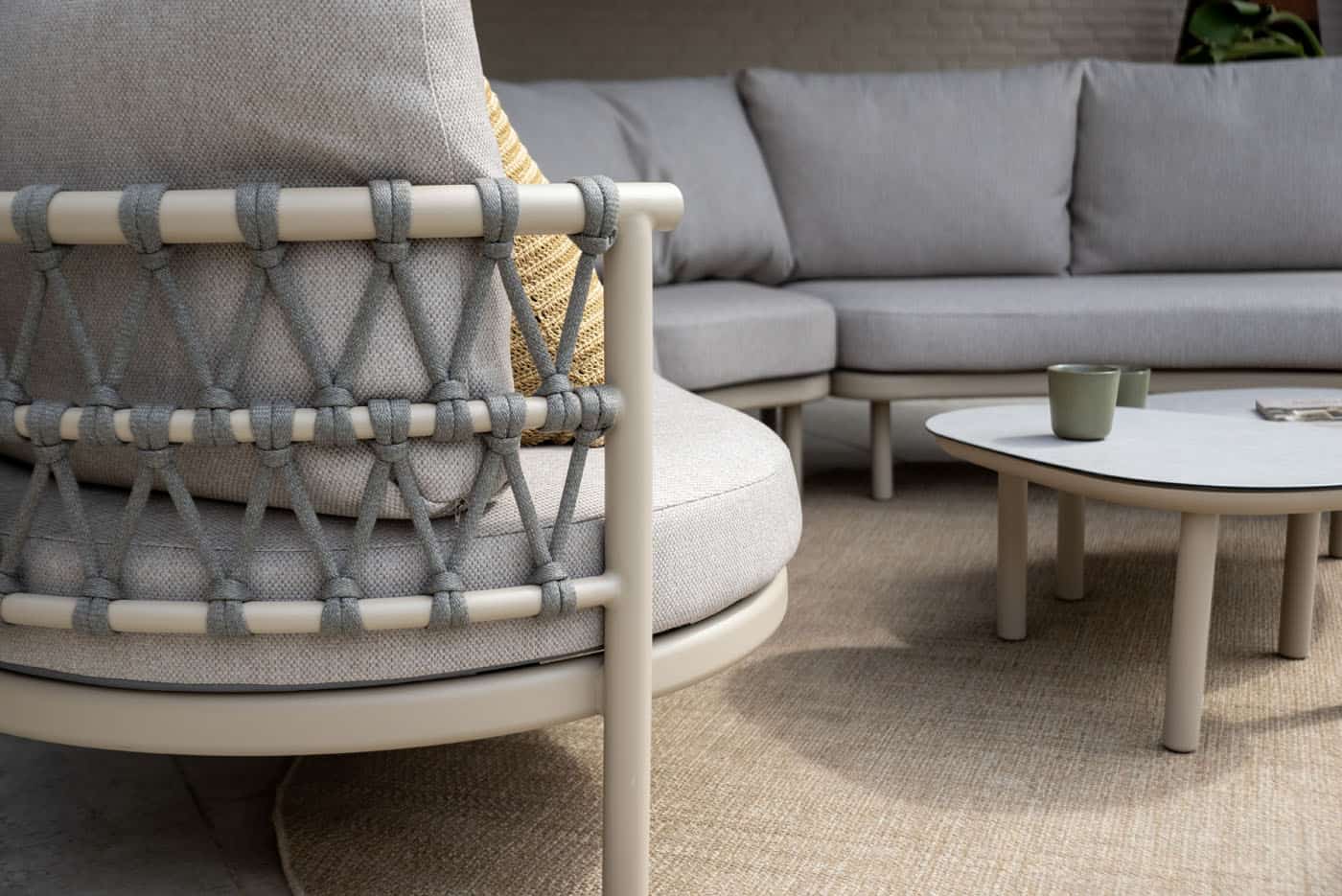 4SO Piacenza lounge set latte met Monroe salontafels (2 st.)