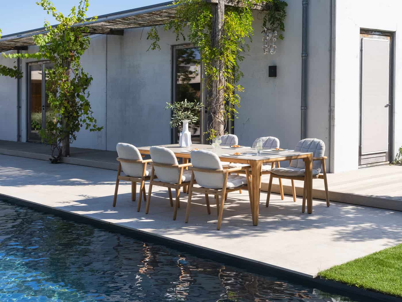 4 Seasons Outdoor Samos dining stoel + Taste 4SO Liam tafel met keramisch tafelblad 240 cm